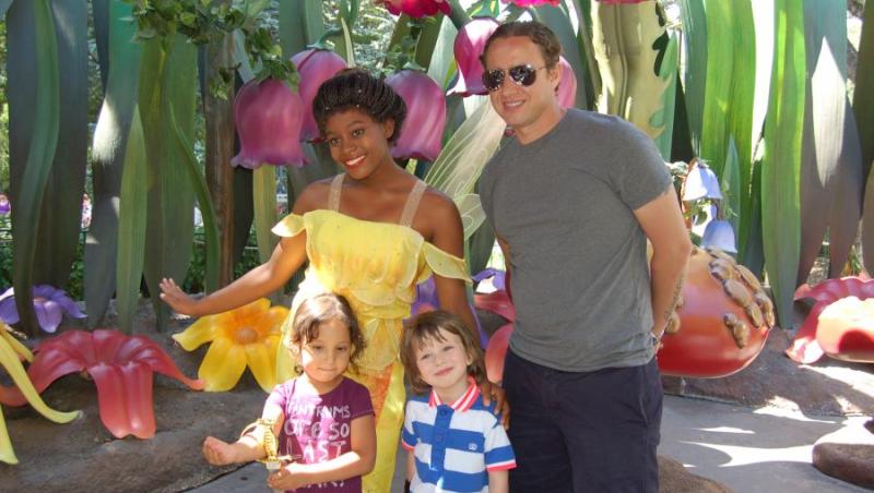 Tinker Bell a facut-o geloasa pe Anamaria Prodan la Disneyland!