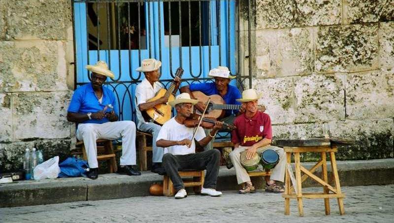 Raritati din Cuba, sau cum te distrezi intr-o vacanta comunista