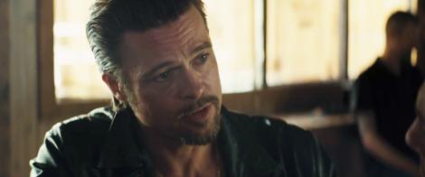 Uite ce sexy este Brad Pitt la 49 de ani!