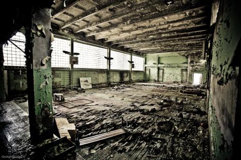 NU E GLUMA: In Cernobil se poate trai fara probleme!!!