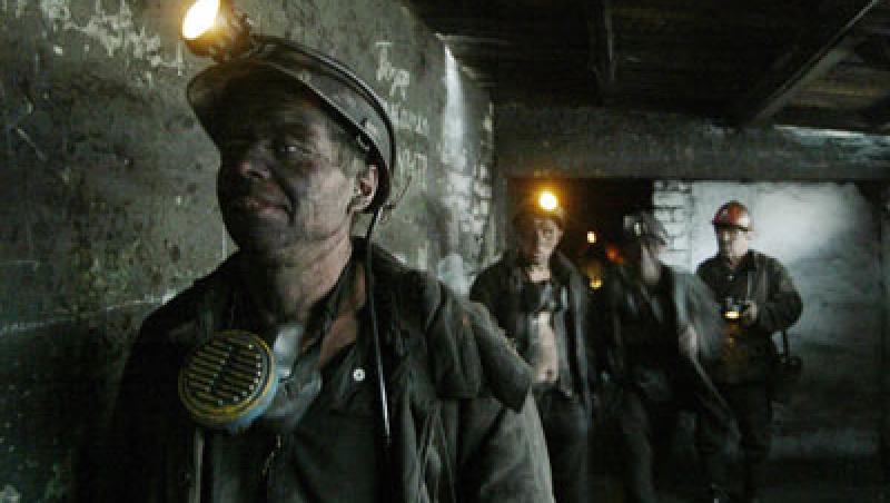 Protest: 300 de ortaci de la mina Crucea s-au blocat in subteran