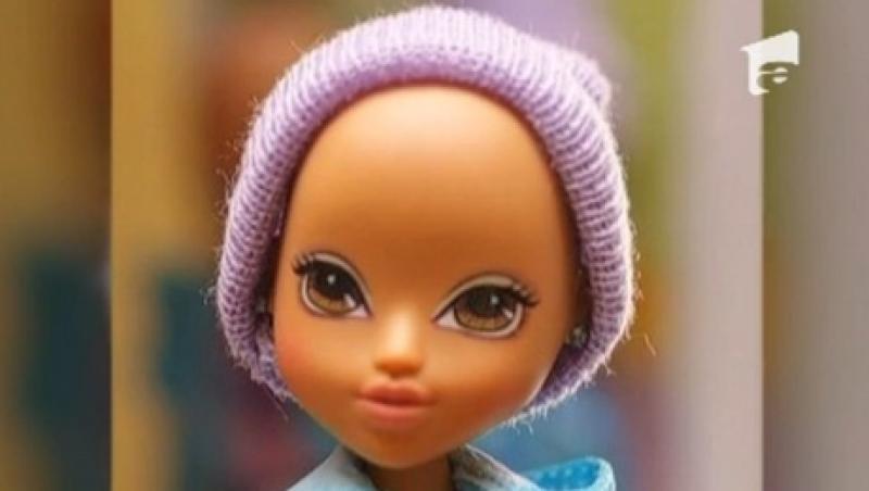 Papusi Barbie fara par, pentru copiii bolnavi de cancer