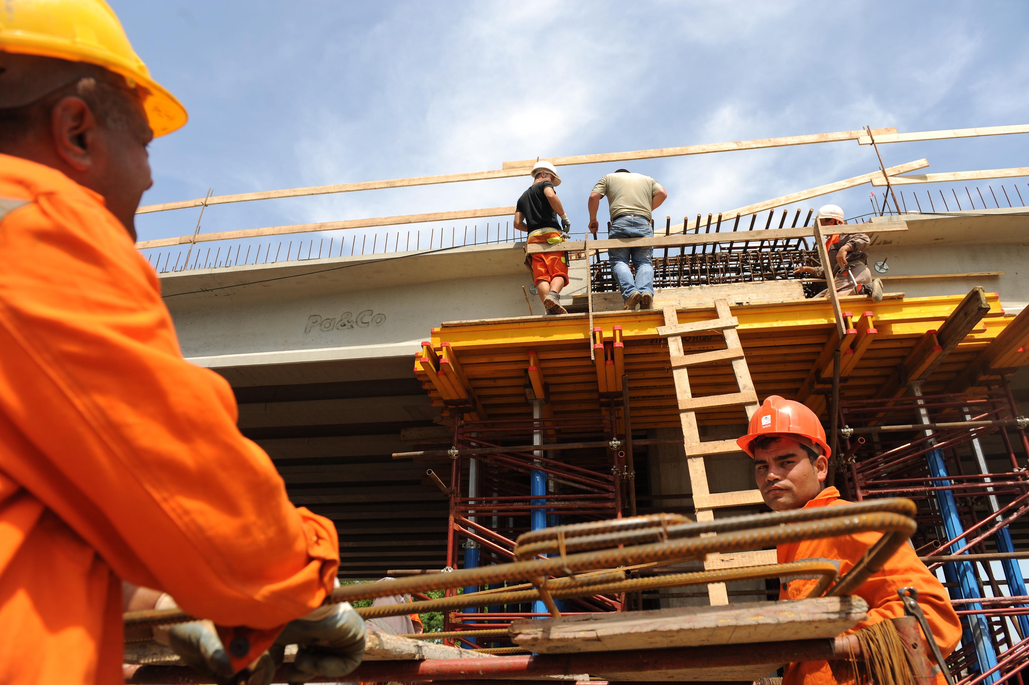 Salarii de 110.000 de euro anual ii asteapta pe romani in Norvegia, Danemarca si Germania