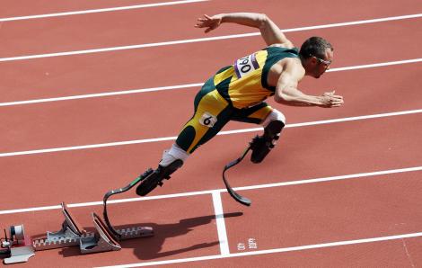 Oscar Pistorius, primul sportiv cu "picioare" de carbon la JO