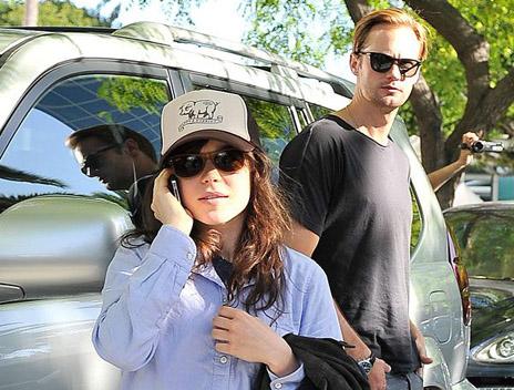 Ellen Page, amenintata cu moartea pe Twitter: "Te voi ucide atunci cand vei semna autografe"