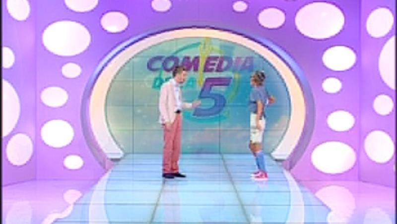 Iti vine sa crezi ca este Daniela Crudu? Astazi, in prima editie „Comedia de la 5”, va intra in rolul unui pusti nazdravan!