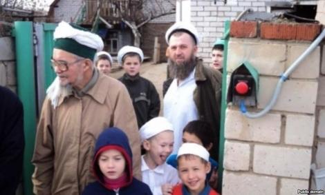 Tatarstan: sectantii au tinut peste 20 de copii 10 ani sub pamant!