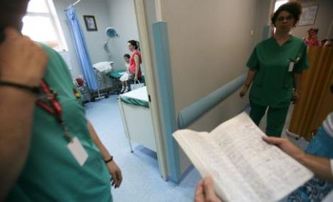 Guvernul deschide robinetul angajarilor in spitale: Peste 2.500 de job-uri, scoase la concurs