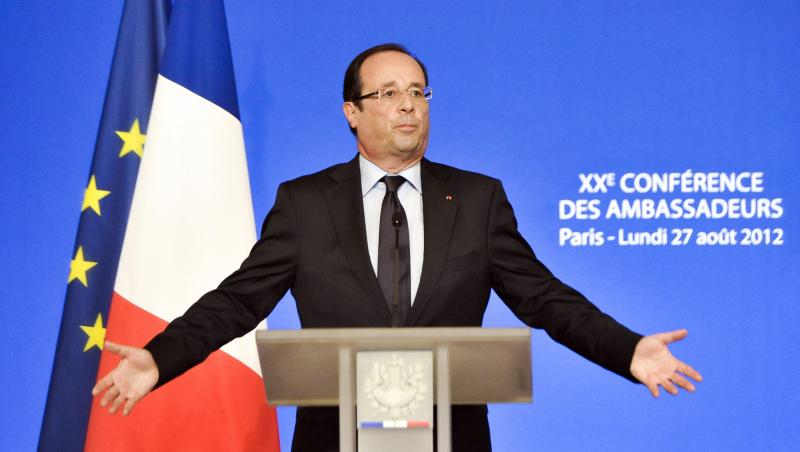 Triunghi amoros: Francois Hollande, intre sotie si amanta