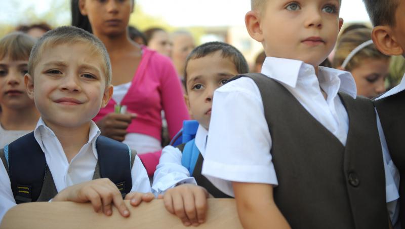 Scoala de groaza in Vrancea: Copiii vor invata in trei schimburi, din lipsa salilor de clasa!