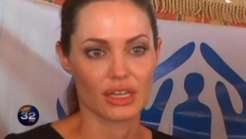 Angelina Jolie a vizitat o tabara de refugiati sirieni din Iordania