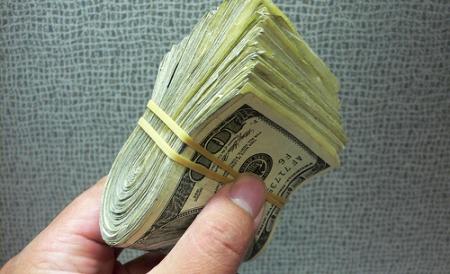 SUA: Fed a redus prognoza de crestere economica si da drumul la tiparnita de dolari