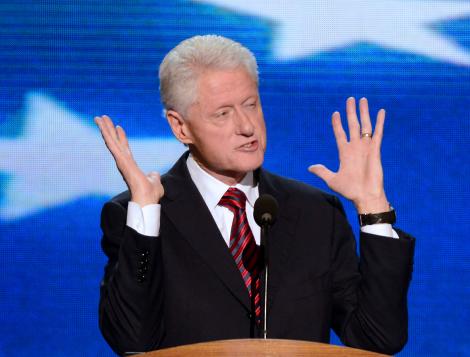 Monica Lewinsky va scrie o carte despre aventura pe care a avut-o cu Bill Clinton