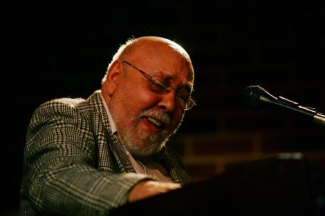 19 septembrie 2011: A murit marele cantaret de jazz Johnny Raducanu