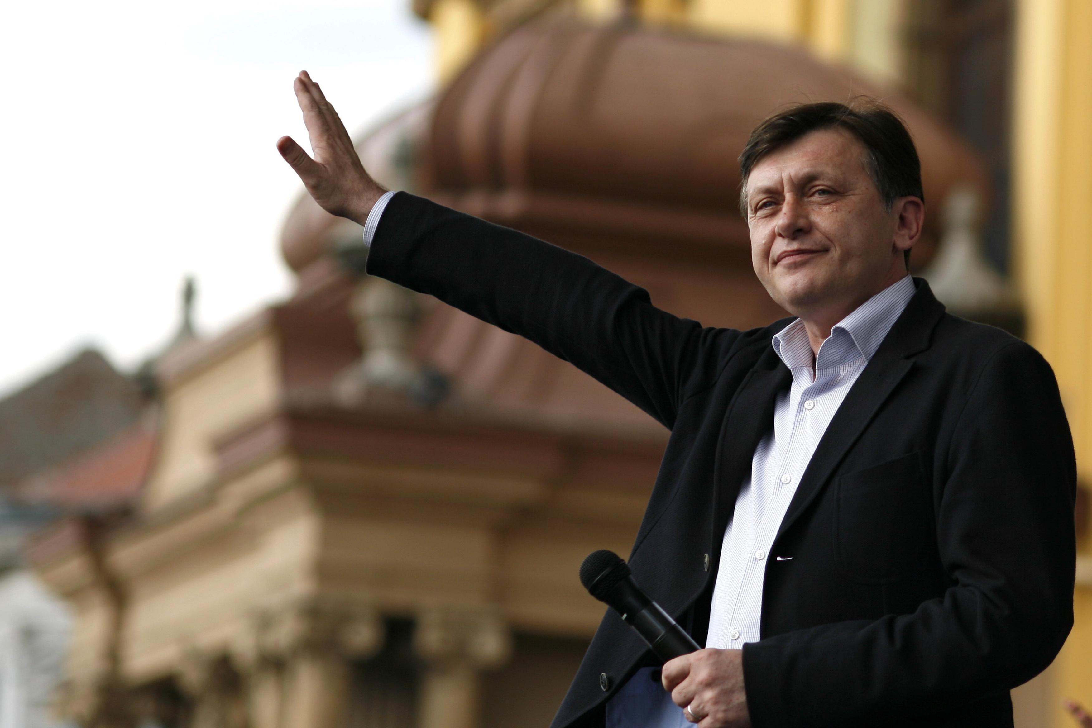 PDL vrea sa recastige sefia Senatului. Vezi planul democrat-liberalilor!