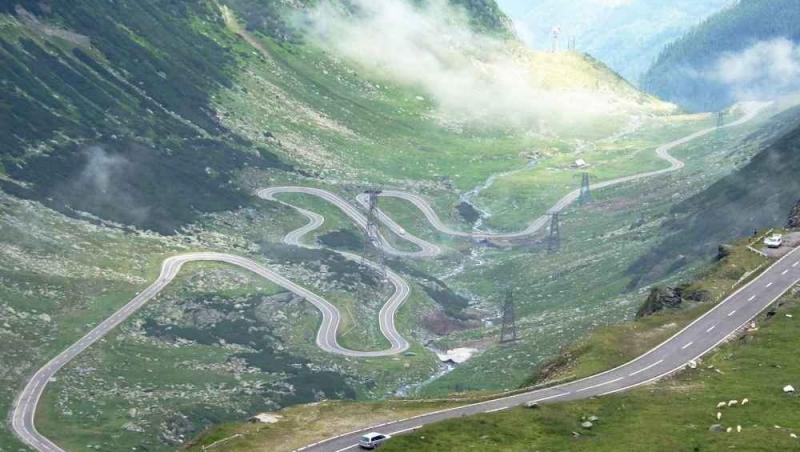 Transfagarasanul, inclus in topul celor mai incintante drumuri din lume