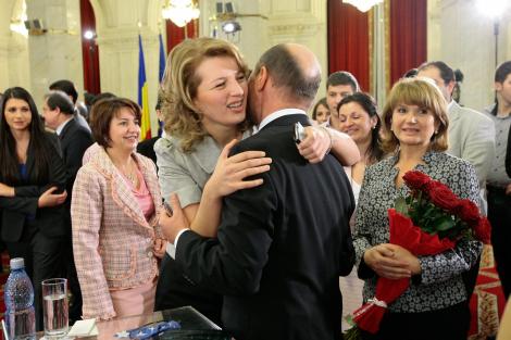 Ioana Basescu va candida pentru un loc in Parlament