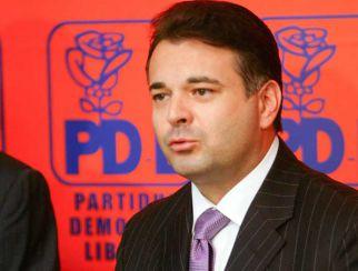 Deputatul William Branza, in vacanta pe banii cotribuabilului: Vezi cat a costat deplasarea pedelistului in Grecia si Italia