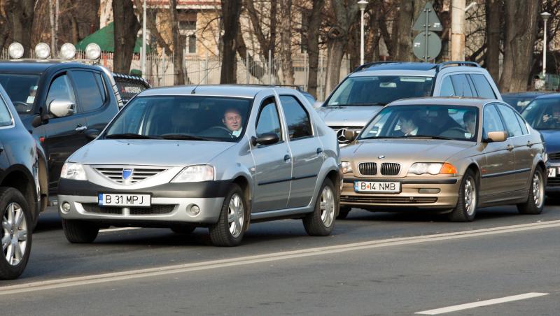Propunere legislativa: Soferii care blocheaza alte masini in parcare vor suporta pagubele in cazul unui accident