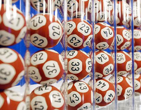 Familia unei femei din Norvegia castiga la loterie de fiecare data cand aceasta este insarcinata