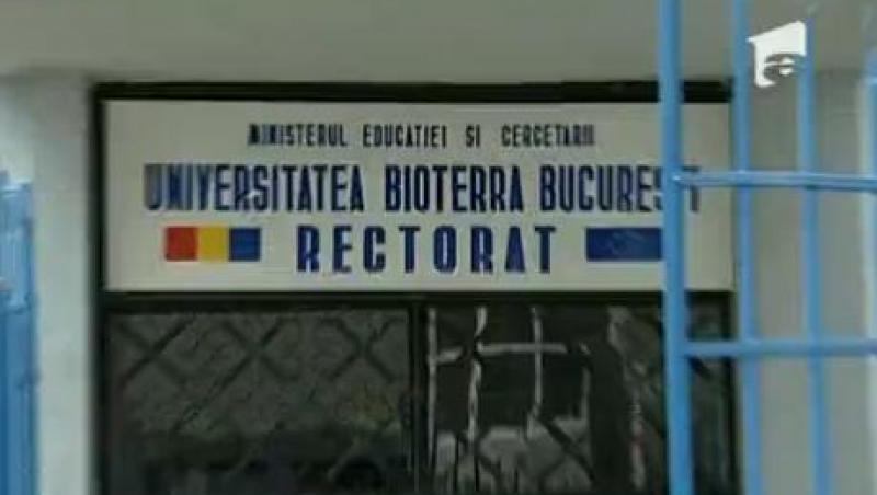 Adrian Dulugeac, sef de lucrari la Universitatea Bioterra, a fost retinut de procurori
