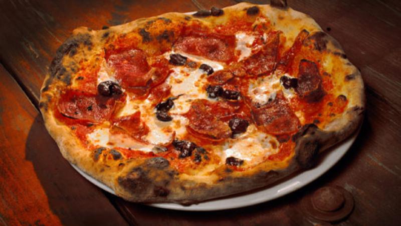 S-a inventat pizza asezonata cu votca!