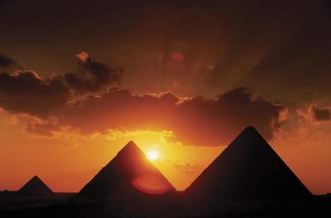 Cronicile piramidelor: Pe 3 decembrie 2012 va avea loc un fenomen care se petrece o data la 2737 ani!