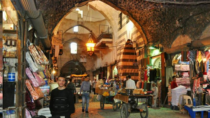 Siria: Marele bazar oriental din Alep, distrus de razboi