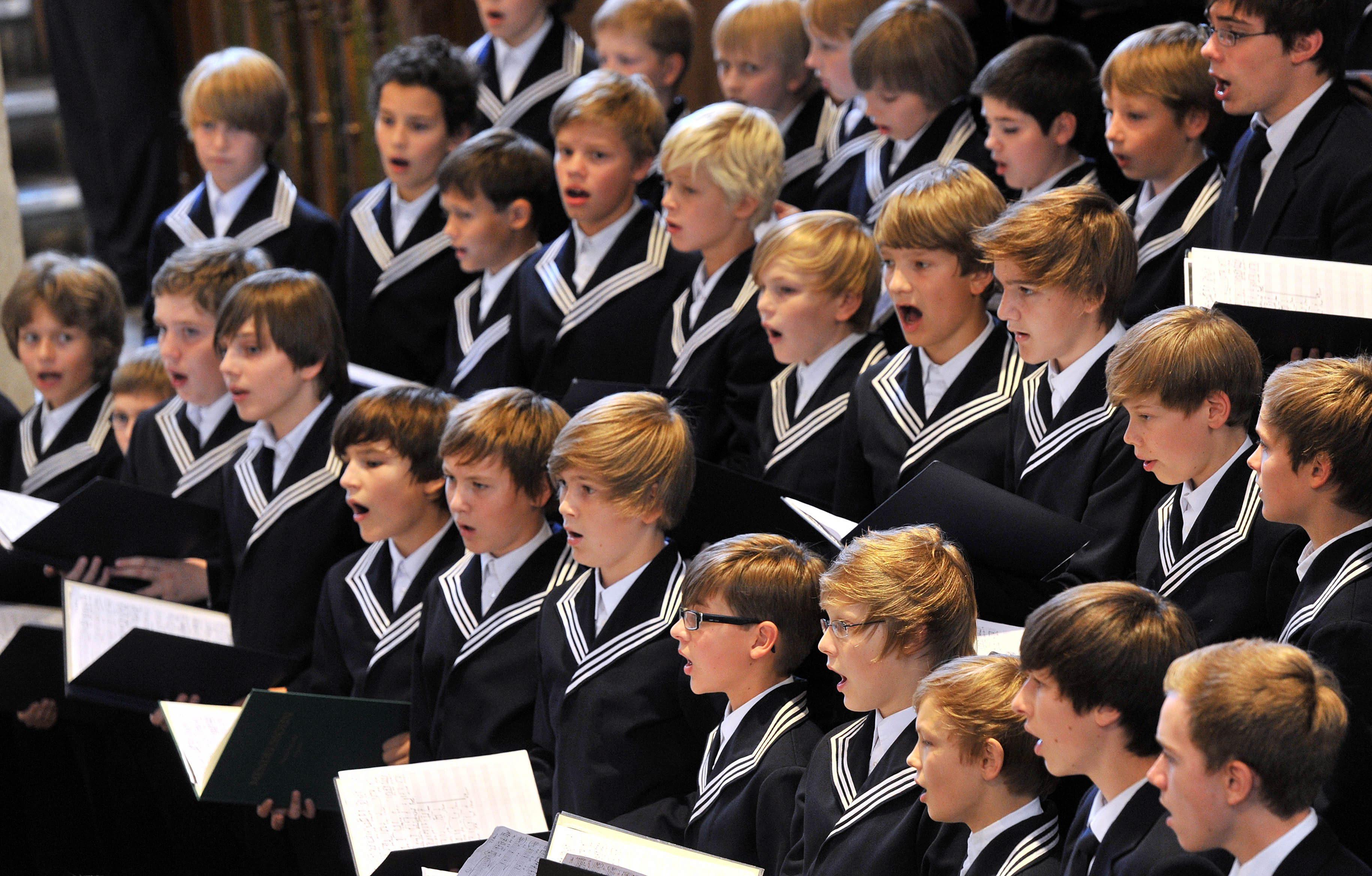 Epidemie de gastro-enterita in Germania: Peste 8.000 de copii s-au imbolnavit dupa ce au mancat la cantinele scolare