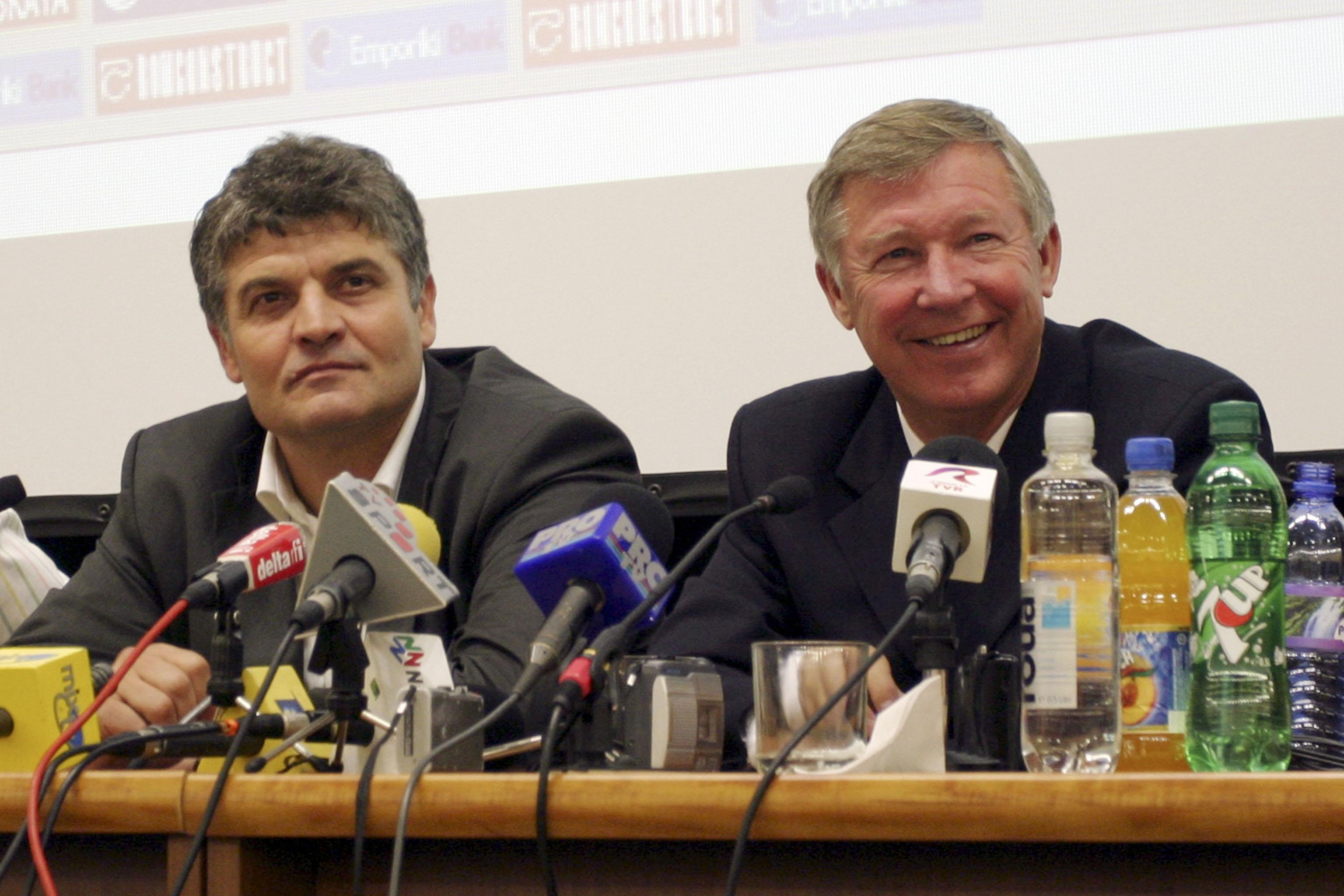 Sir Alex Ferguson, 1.000 de partide pe banca lui Manchester United. Florin Halagian, cel mai longeviv antrenor din Liga 1