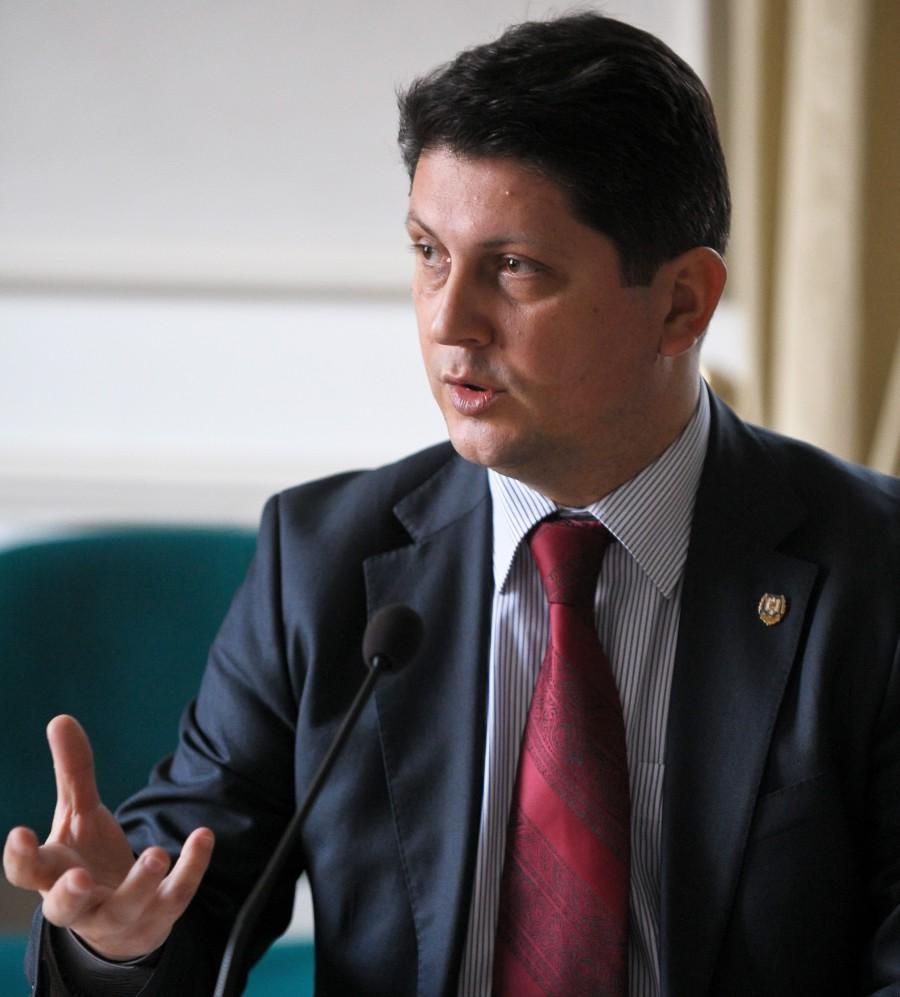 Titus Corlatean despre discursul lui Basescu: "Pozitiile noastre sunt fundamental diferite"