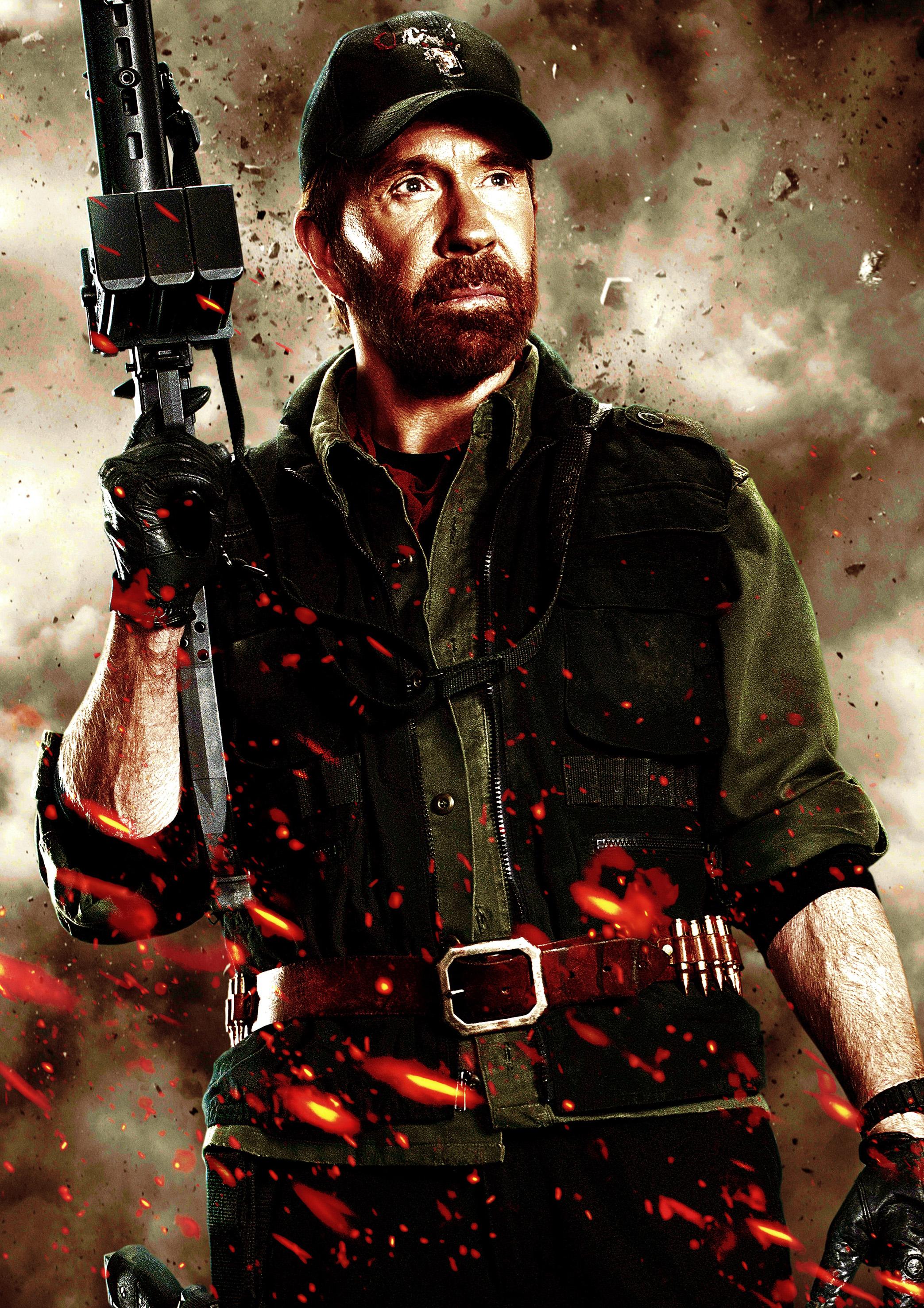 Chuck Norris vrea sa-i salveze pe americani de Barack Obama!