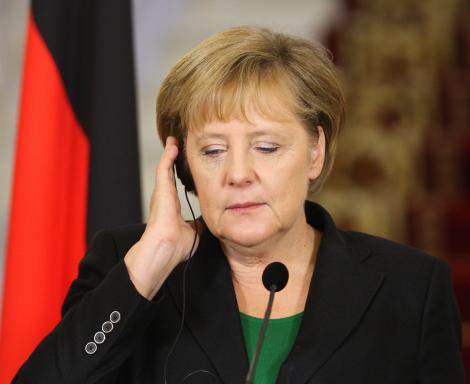 Angela Merkel vrea sa impiedice Grecia sa paraseasca zona euro