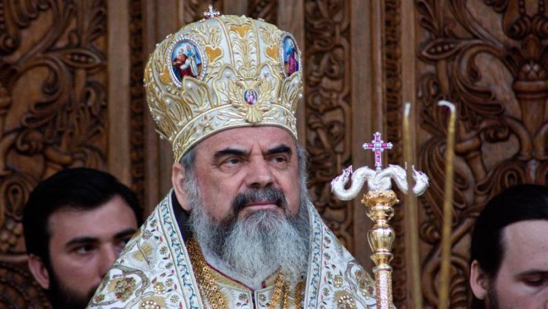 Patriarhul Daniel a lesinat la Mizil, in timpul slujbei de sfintire a unei biserici