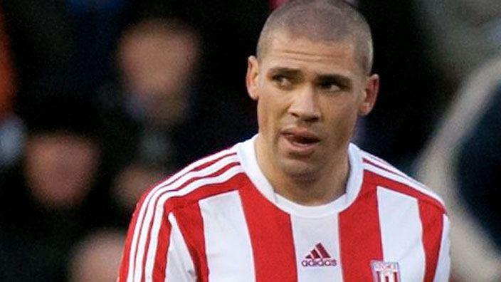 Jonathan Walters, "omul negru" pentru Stoke City! Doua autogoluri si un penalty ratat, in esecul cu Chelsea, scor 0-4