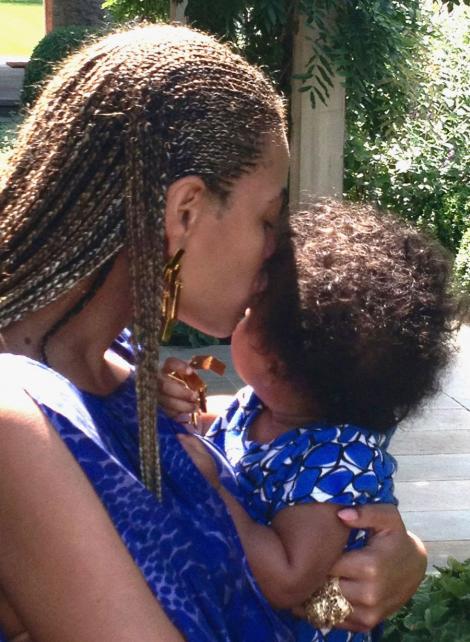 Papusa impodobita cu diamante pentru fiica lui Beyonce si Jay-Z