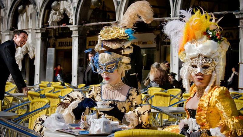 Incepe Carnavalul de la Venetia
