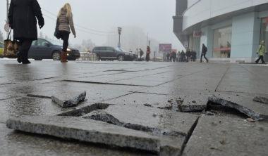 Griul Bucurestiului, griul indiferentei: peste 0,5 milioane de euro aruncate printre crapaturile de la Unirea