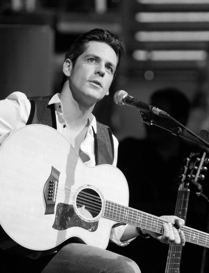 Stefan Banica se gandeste la viitor. Iata ce mesaj le-a scris fanilor pe Facebook!