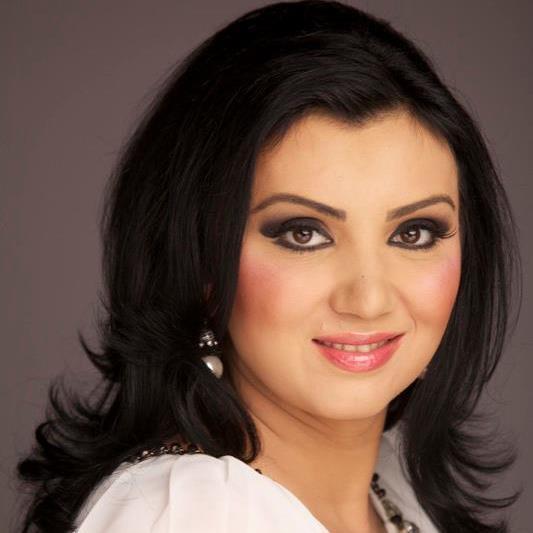 Adriana Bahmuteanu va preda un curs despre cum sa-ti revii dupa o despartire