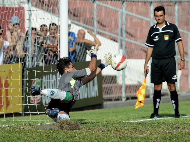 VIDEO! Noul Duckadam: Un portar din Brazilia a aparat patru penalty-uri
