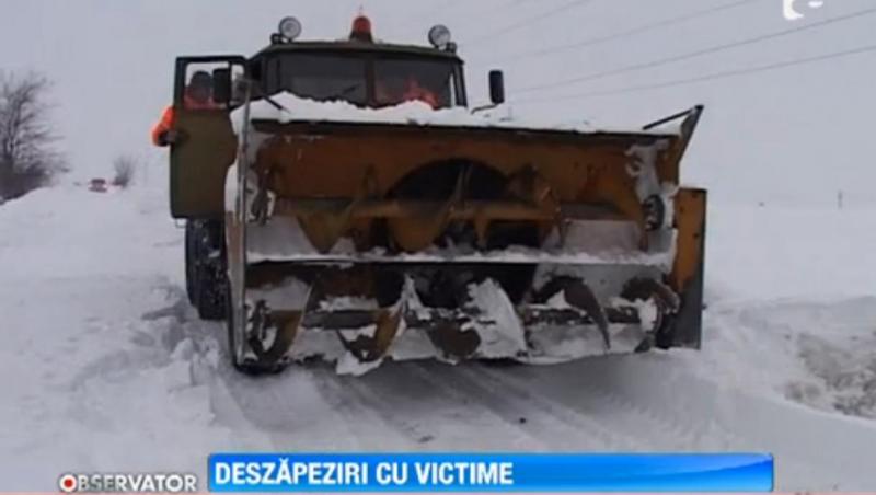 Dezapezire cu victime: O femeie a fost omorata de un utilaj, iar un tanar a fost grav ranit