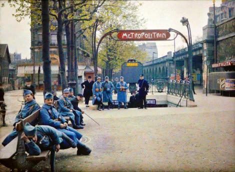 Genial: Imagini, rare, COLOR, din Parisul de acum 100 de ani!