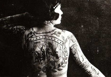 FOTO: Vezi ce tatuaje aveau femeile... in urma cu 100 de ani!