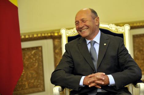 Afla cu cine s-a pozat presedintele Basescu in noaptea de Revelion!