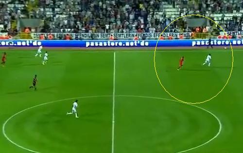 VIDEO: Au primit gol dupa ce un fundas a crezut ca mingea a iesit in afara terenului! Se intampla in Turcia