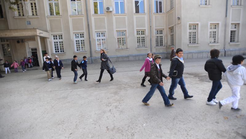 Scoala romaneasca in 2013: violenta si absente! Ministrul Educatiei vrea sa faca noi schimbari 