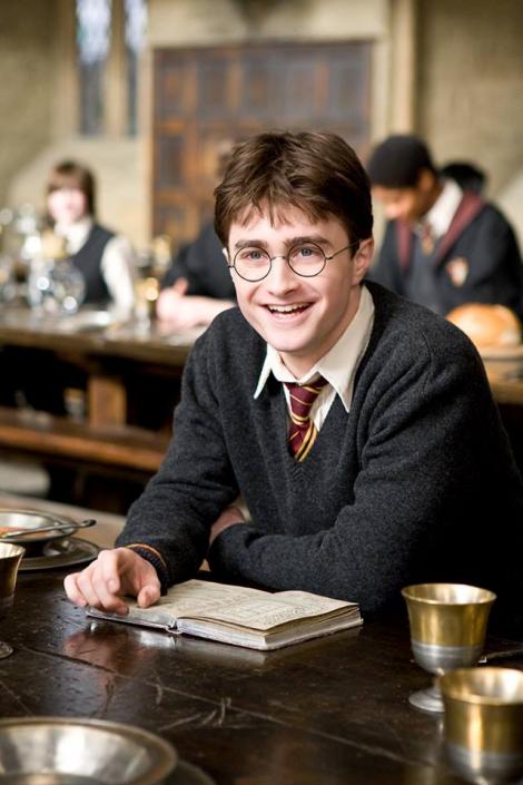 Veste buna pentru fanii din intreaga lume: Harry Potter se intoarce!