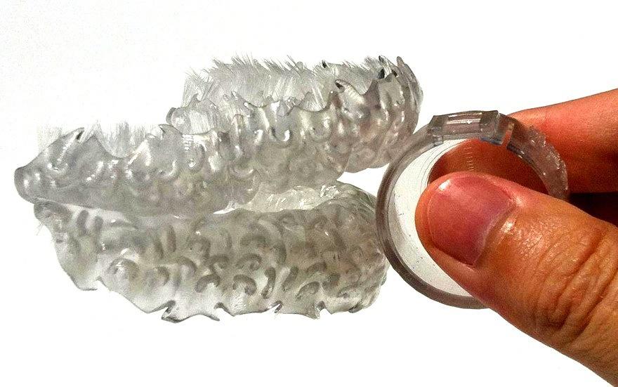 Periuta 3D ne curata dintii in doar SASE secunde! 