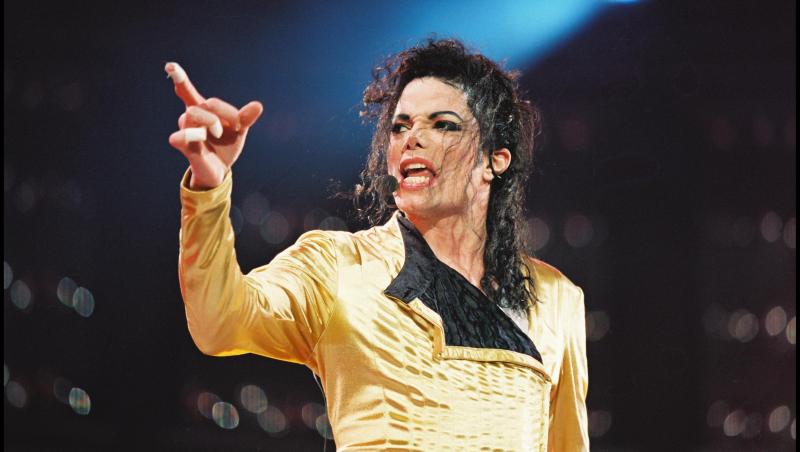 192 de instrumentisti l-au “desenat” pe Michael Jackson